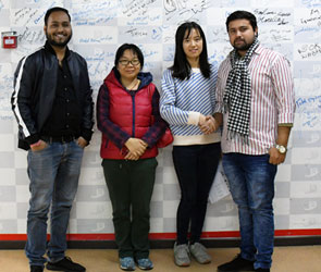 印度客戶來中國采購91大香蕉在线播放健身房器材